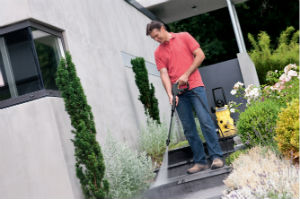 how to pressure wash a house